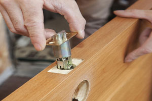 Finding a Carpenter To Fit Internal Doors