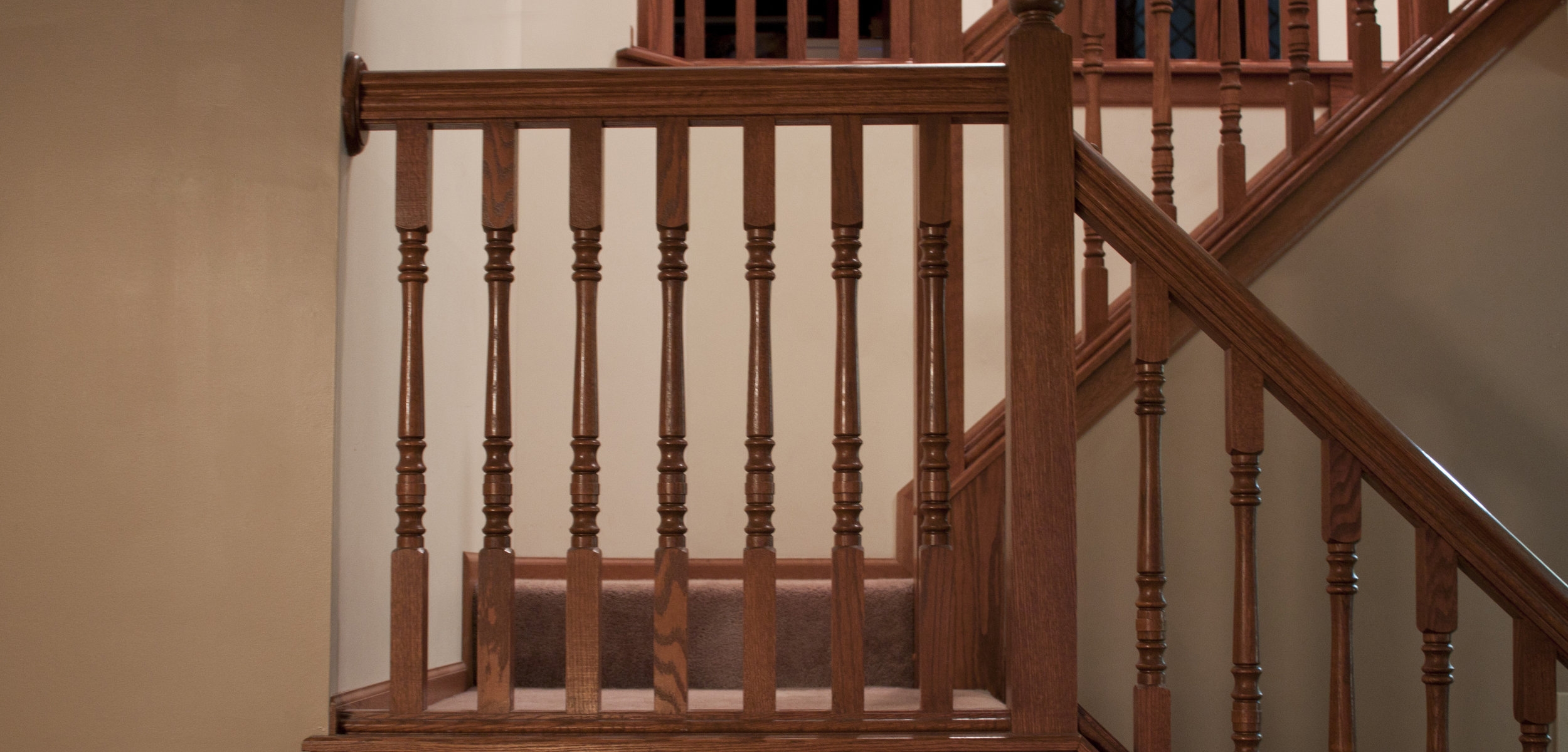 Staircase safety balustrade